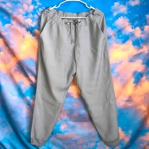 Lululemon size 12 pants!